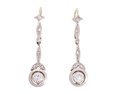 Antike Ohrhänger mit Altschliffdiamanten zus. ca. 0,5 ct, ca. GW (K-L)/VS und weitere kleine Diamanten, GG 14K, Schauseite Pl