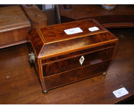 A burr walnut Victorian two compartment tea caddy - 19cms wide CONDITION REPORT In our judgement, condition of lot is goodOur