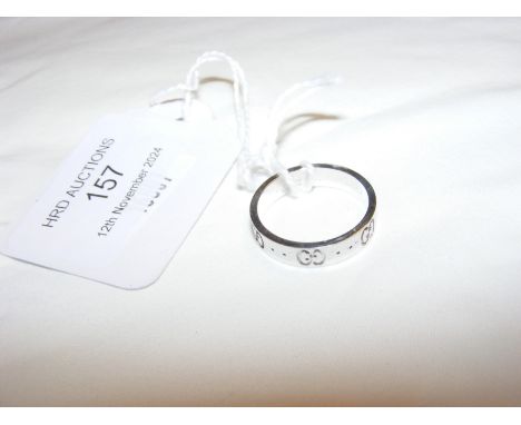 An 18ct Gucci Icon ring CONDITION REPORT Band size M - see additional image.