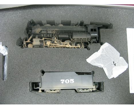 A Boxed Bachmann "HO" Gauge #31401 Outline American 2-8-0 Locomotive 'Consolidation' and eight wheeled tender, R/No 705, A.T 