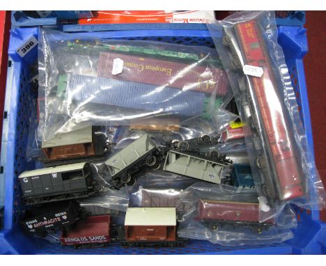 Approximately Thirty Assorted OO Scale Model Railway Wagons by Hornby, Bachmann and Others, not boxed, playworn. 