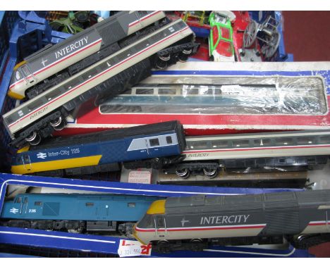 A Jouef 'HO' Gauge Class 40 Diesel Locomotive, R/No. D285, BR, Hornby 'OO' Gauge Intercity High Speed Train (four pieces), pl