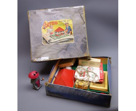 Bayko Building Set No.4, boxed, and Marx cadbury's Smash friction drive Martian figure H20cm Condition Report Click here for 