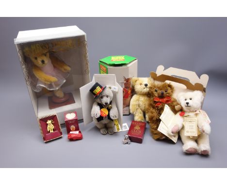 Steiff limited edition Teddy Bear Ticket Seller in the 1991 Circus Collection No.1549/5000, boxed, three Steiff Club boxed mi