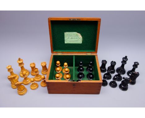 Victorian Jaques and Son London Staunton pattern weighted boxwood and ebony chess set, King H11.5cm, in baize lined mahogany 