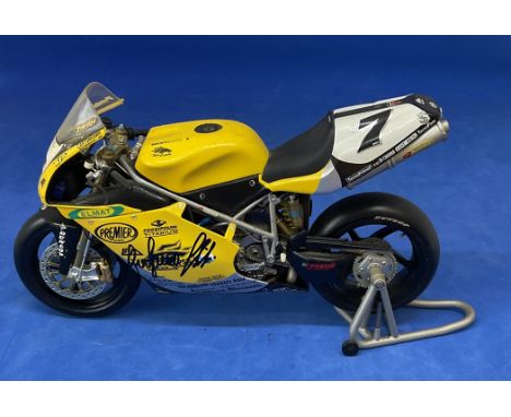 World Superbikes Pier Francesco Chili signed Ducati 998RS WSB 2003, Minichamps scale 1:12 metal model in original box. Good c