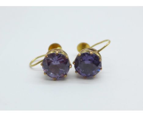 A pair of 9ct gold and amethyst earrings with screw backs, 3.6g 
