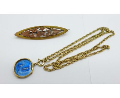 A 9ct gold brooch and a 9ct gold chain, with enamelled pendant, enamel a/f, chain and brooch 5.9g 
