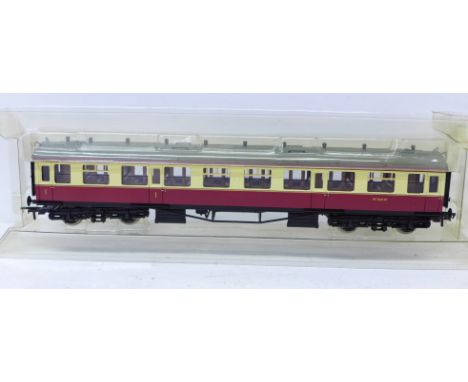 A Bachmann 00 gauge model rail coach, Collett 1st 2nd Composite, boxed 