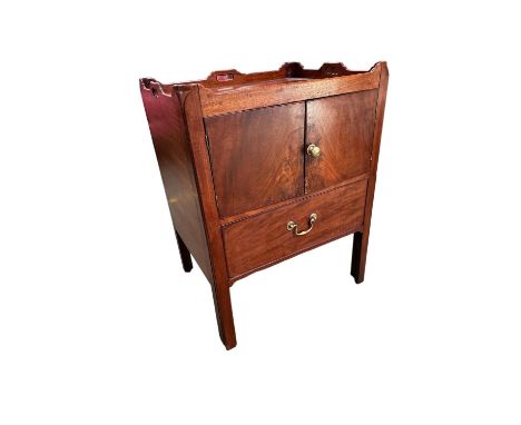 Georgian Mahogany tray top night commode 58 cm W x 46 cm D x 75.5 cm H 