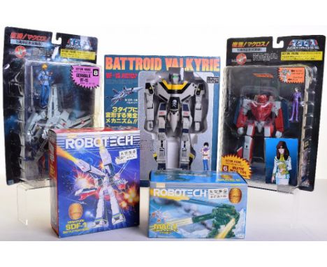 Vintage Takatoku Toys (Japan) VF-1S Macross Battroid Valkyrie, Robotech Mac II, Robotech SDF-1 Battle Fortress, two Japanese 