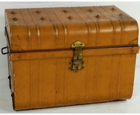 A vintage metal packing trunk 64cm wide, 46cm deep, 47cm high.
