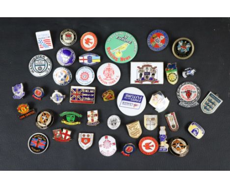 Football badges, a varied selection of approx 60 issues, mostly enamel, a few tin, circa 1960s onwards, to include league, no