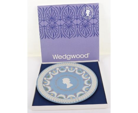 A Wedgwood Jasper five colour Jubilee Trophy plate, boxed, 22cmDiam