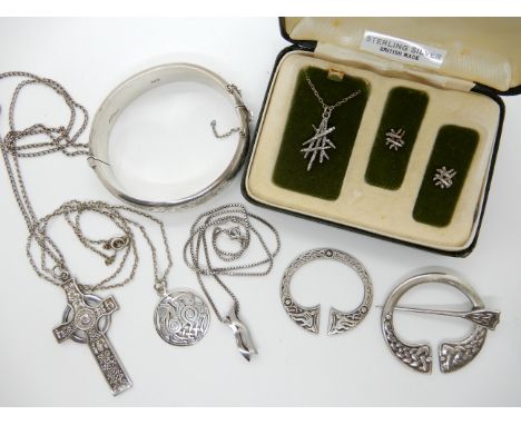 A Shetland silver Sleipnir pendant, retro pendant and earring set, silver bangle, cross and other items Condition Report: Not