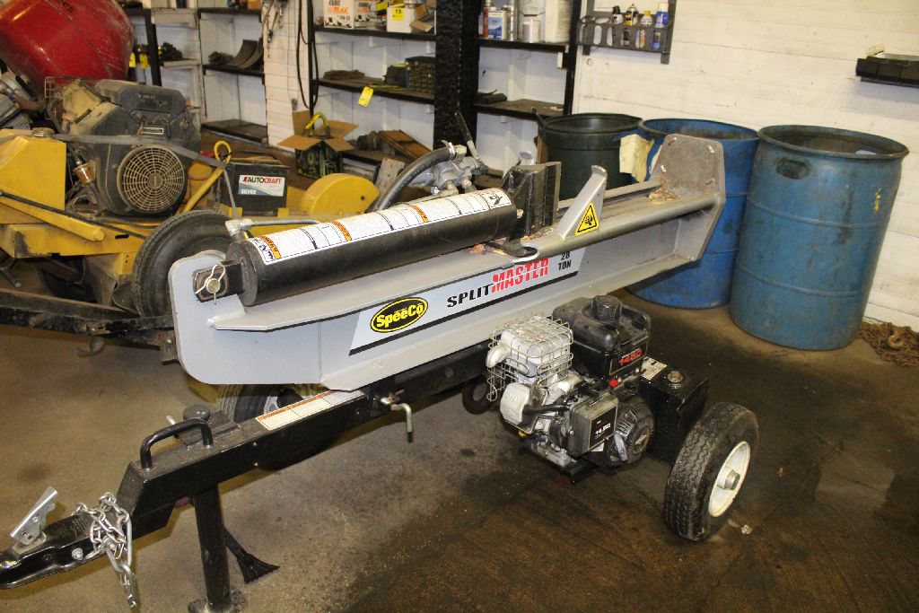SPEECO MODEL SPLITMASTER 28 TON PORTABLE HYDRAULIC WOOD SPLITTER, S/N