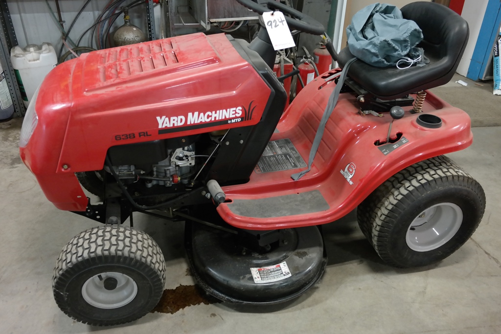 YARD MACHINES BY MTD MODEL 638 RL GASOLINE POWERED RIDING LAWN MOWER