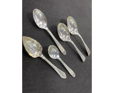 LOT OF SILVER PLATED FLATWARE