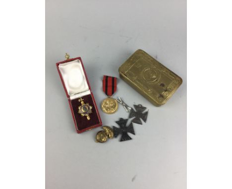 FRENCH GILT METAL AND ENAMEL BADGE, 'conseil general haute-marne' with fitted case, along with legion of frontiersman medal, 