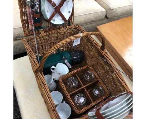 WICKER HAMPER, fitted with a picnic set of Italian tea ware, flask and cutlery