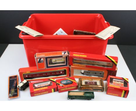 Quantity of OO gauge model railway to include 7 x boxed items of rolling stock featuring Hornby, Lima &amp; Mainline, track, 