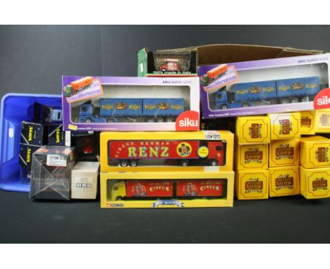 Collection of 43 boxed / cased diecast models with circus related decals to include Verem, IXO, Zaugg, Hornby, Lion, Atlas et
