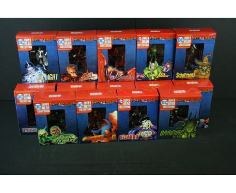 19 Boxed Eaglemoss DC Super Hero Collection metal figures to include Green Arrow, The Joker. Scarecrow, Bizarro, Superman, Su