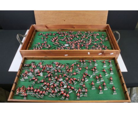 Collection of approximately 220 Trophy Black Watch Metal Soldiers, painted to show Grenadier, Light and Centre Companies 