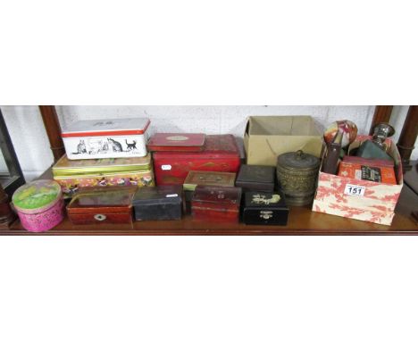 Tray of vintage tins etc