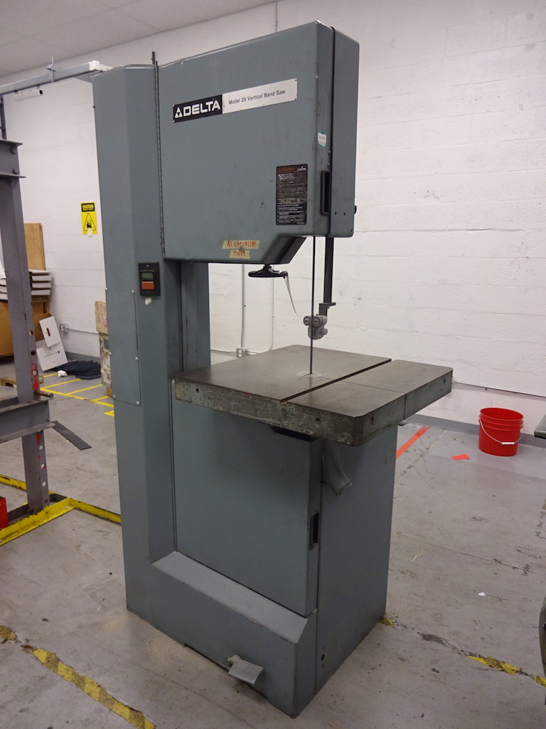 DELTA MODEL 20 CAT. NO. 28-654 VERTICAL BAND SAW: S/N 96A00339; 3-Phase ...