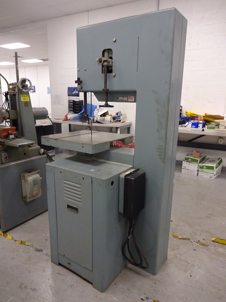 DELTA MODEL 20 CAT. NO. 28654 VERTICAL BAND SAW S/N 96A00339; 3Phase