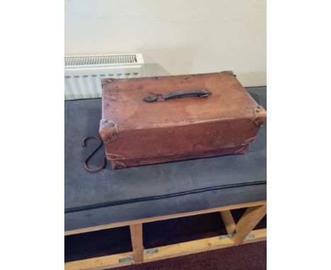 A Leather Style Trunk/Box W 440mm D 250mm H 160mm