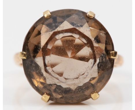 A 9ct gold vintage smokey quartz cocktail ring, 16mm diameter quartz, N, 5.7g