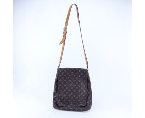 Louis Vuitton Monogram Canvas Musette Shoulder/Crossbody Bag. Golden brass hardware. Canvas and leather interior with one poc