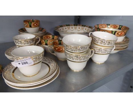 A GLADSTONE CHINA TEA SERVICE AND OTHER STANLEY CHINA TEA WARES VARIOUS 