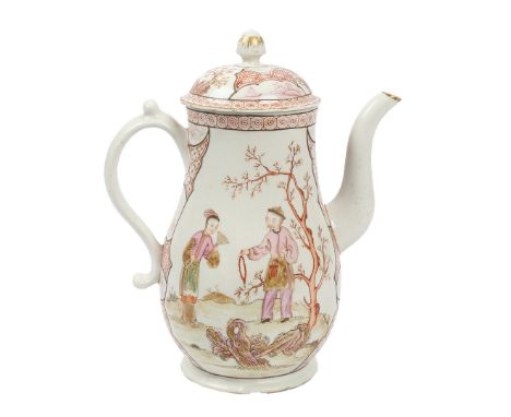 A RARE AND FINE LOWESTOFT "MANDARIN" PATTERN COFFEE POT, CIRCA 1770. superbly decorated with Chinese figures, one holding a c