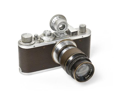 Leica Standard Camera no.249530 with Leitz Wetzlar Elmar f4 90mm lens Cosmetic wear to lens, specks visible in lens 