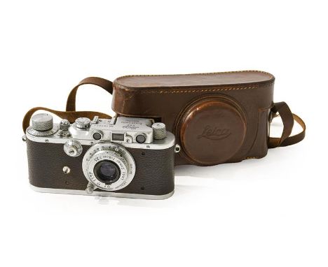 Leica IIIa Camera no. 183801 with Leitz Elmar f3.5 50mm lens, in leather case