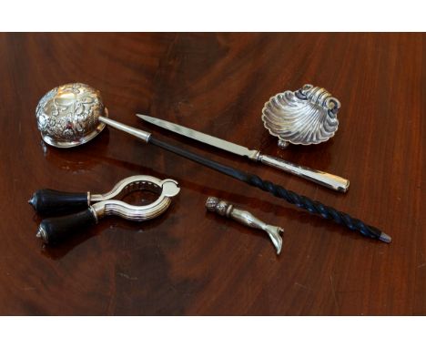 A small collection of silver and silver plate collectables, comprising a Georgian white metal toddy ladle, of typical form wi