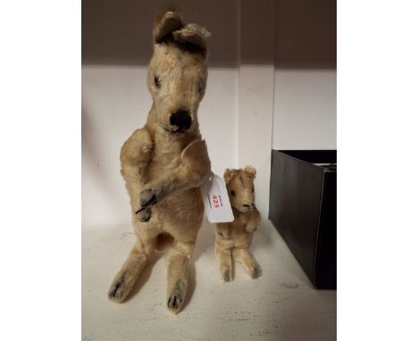 An early Steiff kangaroo and joey (no button or labels)