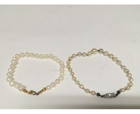 2 cult pearl bracelet / 9ct clasps / silver clasps