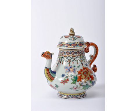 A teapot, Chinese export porcelain, polychrome and gilt decoration "Flowers", spout en relief "Animal head", Qianlong period 