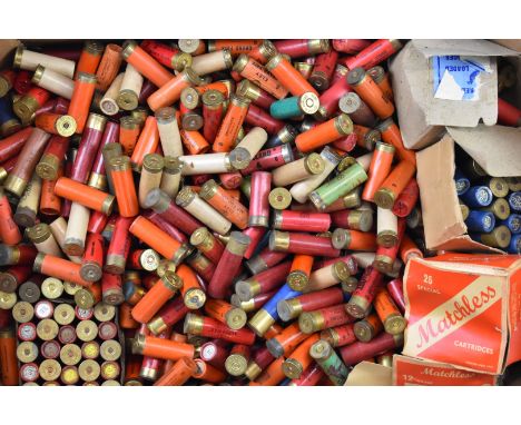Over 500 paper cased collector's shotgun cartridges including 12 bore, 16 bore, .410, War Department, Spedial Matchless, Jame