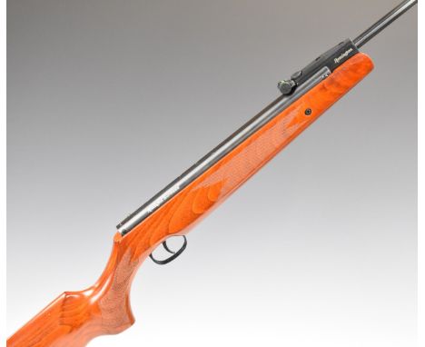 Remington Express .177 break barrel air rifle with chequered semi-pistol grip and forend and adjustable trigger and sights, N