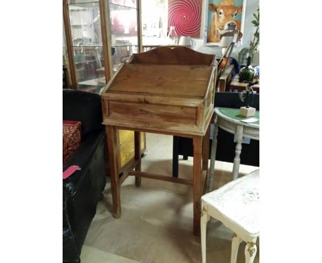 Tall stripped pine clerk's desk, late 19th century, 114 cm high, 61.5 cm wide, 50cm deep. Some internal fitting. Very clean.