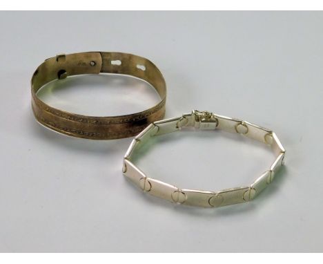 SILVER BRACELETS. A vintage Sterling Silver expandable bracelet & a modern silver bracelet.  Please note that all items in th