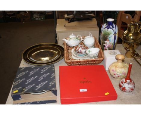 A quantity of decorative china to include small Japanese bottle vase; Spode cake plate; Royal Worcester hor d’oeuvres dish et