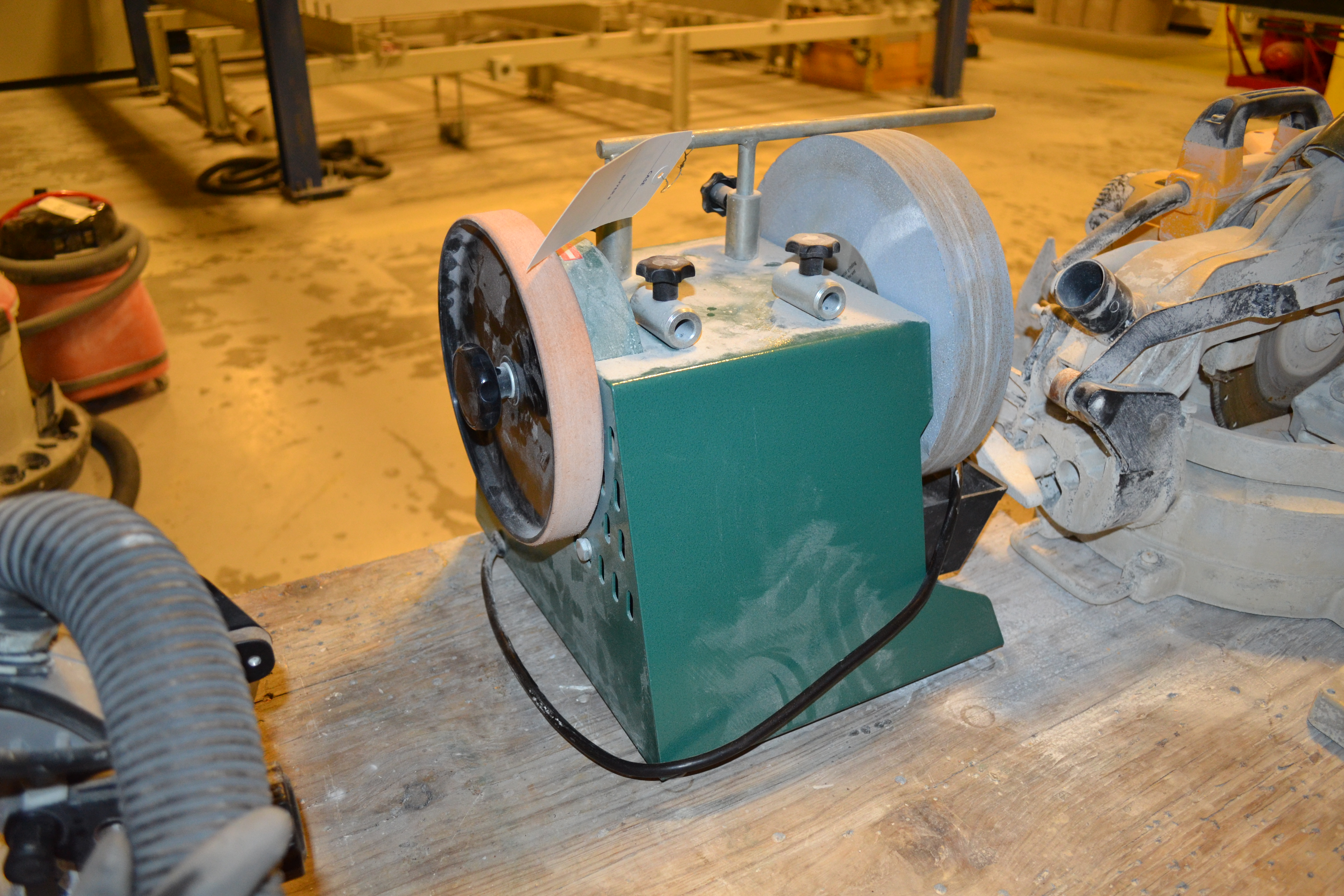 Grizzly Model T10010 10" Wet Grinder