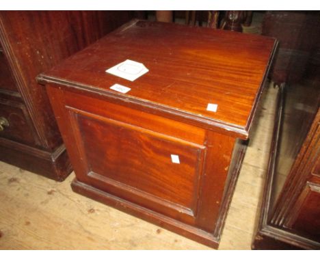 19th Century mahogany box commode with hinged cover