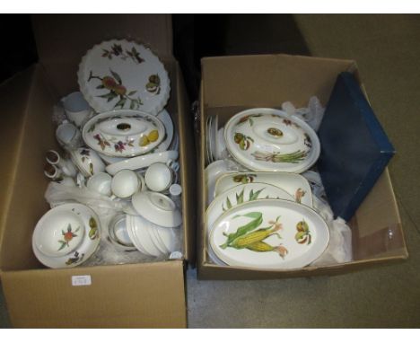 Royal Worcester Evesham pattern dinner service including tureen, salt and pepper and various other bowls